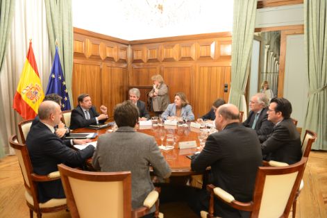 El ministro se ha reunido hoy con ACES, ANGED Y ASEDAS