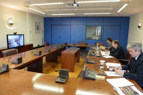 HOY, POR VIDEOCONFERENCIA CON LA FEDERACIÓN ESPAÑOLA DEL VINO (FEV)