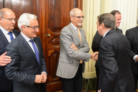 EL MINISTRO LUIS PLANAS SE HA REUNIDO CON LA MAYORÍA DE LOS REPRESENTANTES DEL SECTOR PESQUERO