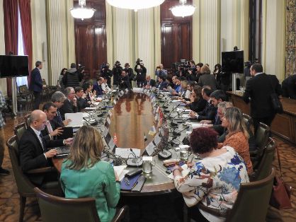 HOY, EN LA SEDE DEL MINISTERIO 