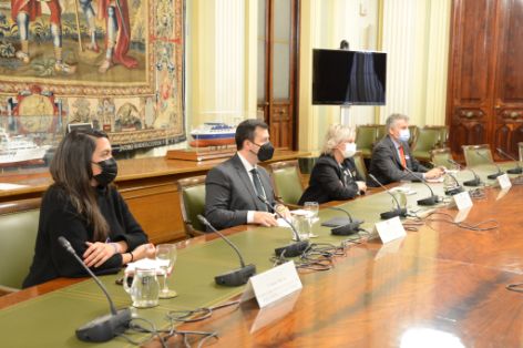 Hoy, en la sede del ministerio