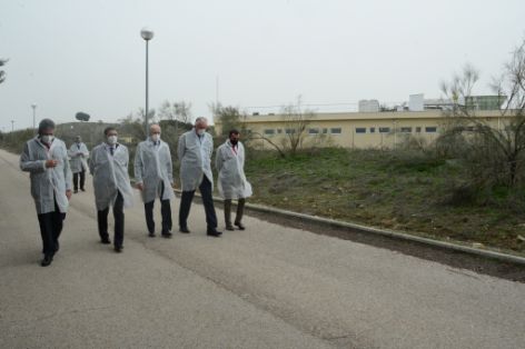 DURANTE SU VISITA A LAS INSTALACIONES DEL CENTRO, UBICADO EN ALGETE (MADRID)