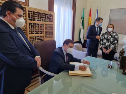 HOY, EN EL VI CONGRESO INTERNACIONAL DE FRUTOS ROJOS EN HUELVA 