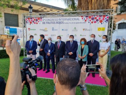 HOY, EN EL VI CONGRESO INTERNACIONAL DE FRUTOS ROJOS EN HUELVA 