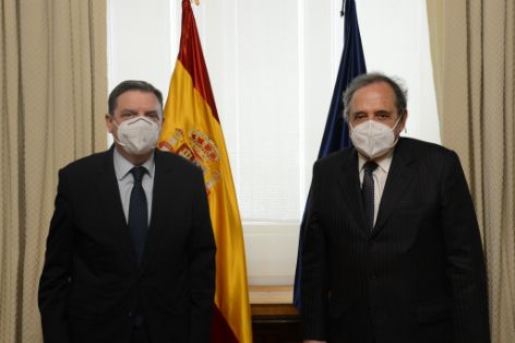 Hoy, en la sede del ministerio 