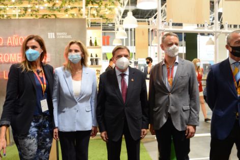 EN UNA VISITA AL SALÓN GOURMETS, FERIA INTERNACIONAL DE ALIMENTACIÓN Y BEBIDAS DE CALIDAD 