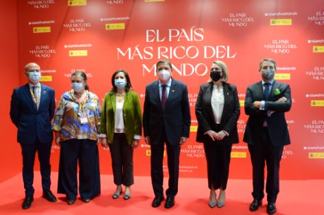 EN UNA VISITA AL SALÓN GOURMETS, FERIA INTERNACIONAL DE ALIMENTACIÓN Y BEBIDAS DE CALIDAD 