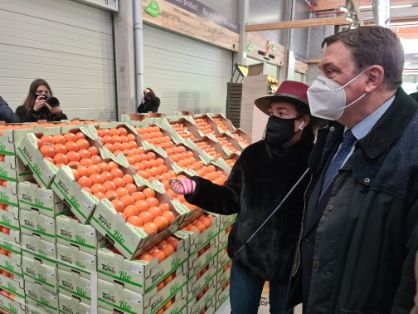 Hoy, durante la visita a Biomarket, en Barcelona