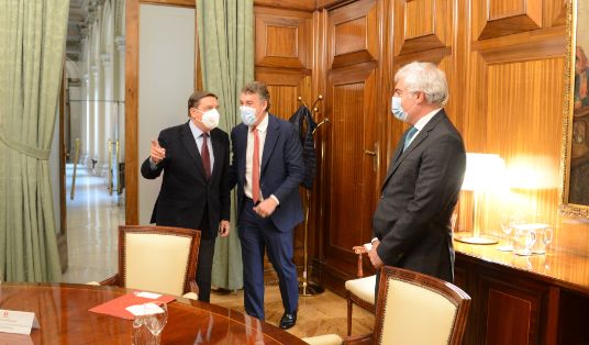 HOY, EN LA SEDE DEL MINISTERIO 