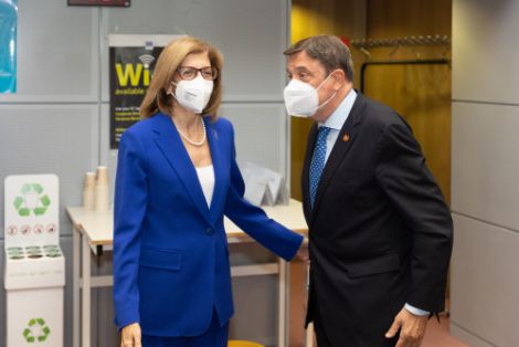 Reunión entre el ministro Luis Planas y la comisaria de Salud y Seguridad Alimentaria    