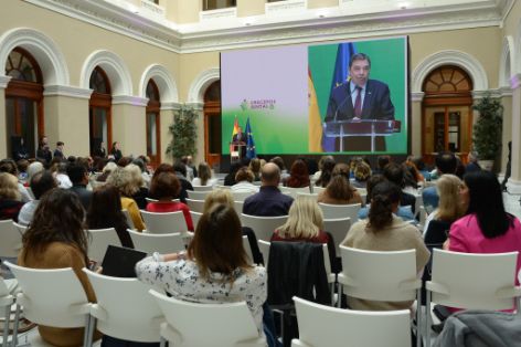 En la clausura de la convención “Crecemos Juntas: encuentro nacional de mujeres rurales”