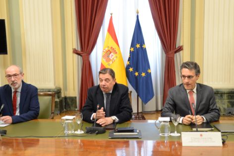 Luis Planas preside la reunión del comité de dirección del ministerio 