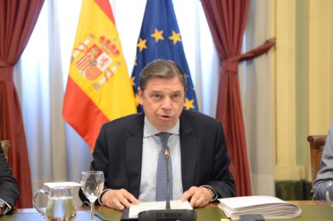 HOY, EN UNA REUNIÓN CON EL CONSEJO RECTOR DE COOPERATIVAS AGRO-ALIMENTARIAS DE ESPAÑA 