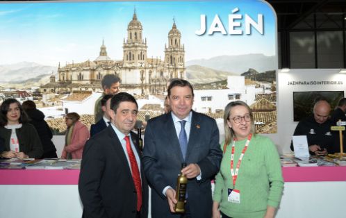 En el estand del Ministerio de Agricultura, Pesca y Alimentación en FITUR