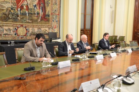 Hoy, en una reunión con el sector pesquero