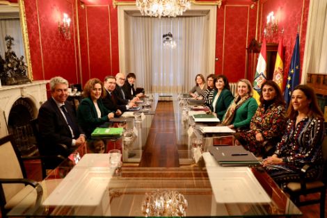 Viaje oficial a la comunidad autónoma  