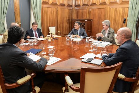 Hoy, en la sede del ministerio 