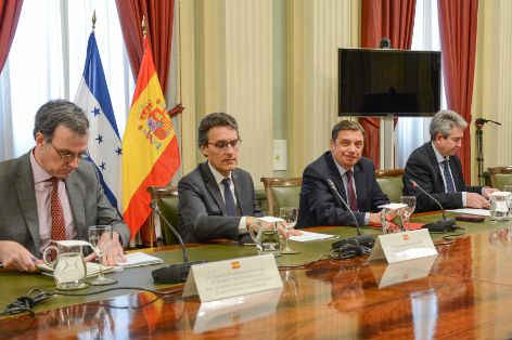 HOY, EN LA SEDE DEL MINISTERIO