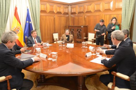 Reunión entre el ministro Planas y el presidente de Canarias 