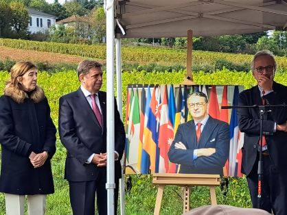Hoy, en Dijon (Francia), en la reunión ministerial de la Organización Internacional de la Viña y el Vino
