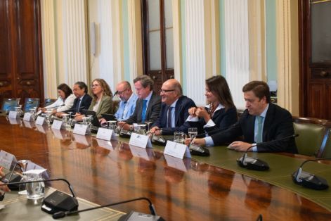 Hoy, en la sede del ministerio   