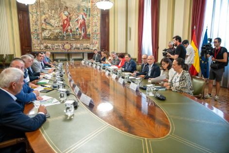 Hoy, en una reunión con las organizaciones profesionales agrarias y cooperativas agroalimentarias