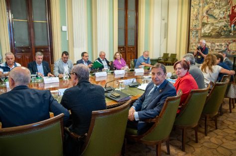 Hoy, en una reunión con las organizaciones profesionales agrarias y cooperativas agroalimentarias