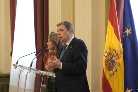 Hoy, en la firma de un convenio de colaboración con Paradores 