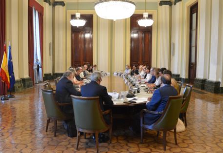 Hoy, en la sede del ministerio 