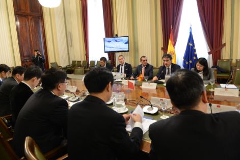 El secretario general de Agricultura y Alimentación se ha reunido con el viceministro de la Administración General de Aduanas de China 
