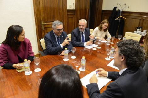 HOY, EN LA SEDE DEL MINISTERIO 