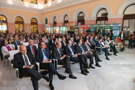 HOY, EN LA ENTREGA DE LOS PREMIOS QCOM.ES 2018, EN LA SEDE DEL MINISTERIO  