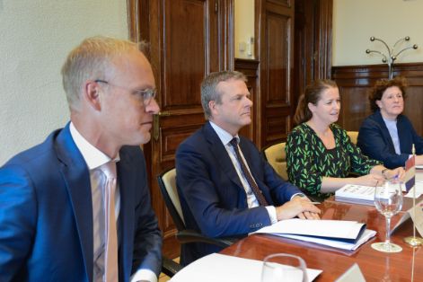 HOY, EN LA SEDE DEL MINISTERIO