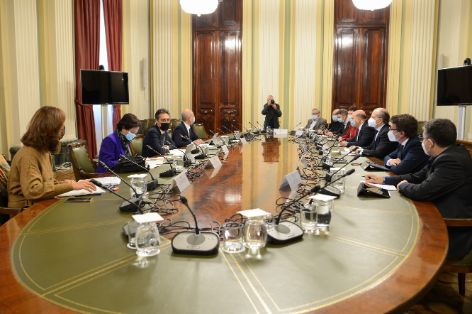 HOY, EN UNA REUNIÓN DE LA MESA DEL SECTOR LÁCTEO 