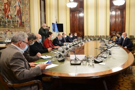 HOY, EN UNA REUNIÓN DE LA MESA DEL SECTOR LÁCTEO 