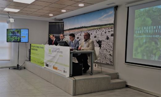 HOY, EN LA INAUGURACIÓN DEL III ENCUENTRO DE JÓVENES COOPERATIVISTAS ESPAÑOLES, EN LA SECA (VALLADOLID)