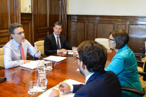 HOY, EN LA SEDE DEL MINISTERIO 