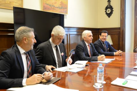 HOY, EN LA SEDE DEL MINISTERIO 