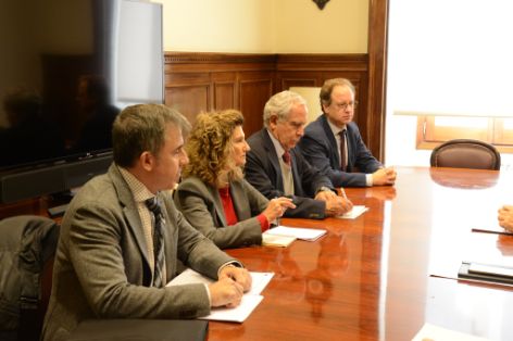 Hoy, en la sede del ministerio  