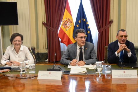 En una reunión celebrada hoy en la sede del ministerio 