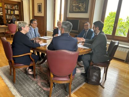 Hoy, en la sede del ministerio