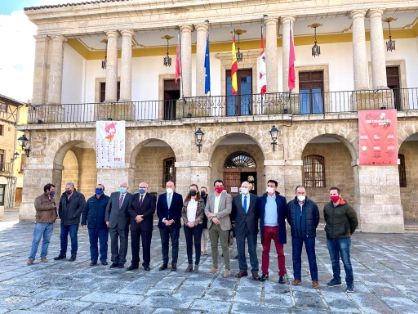 A través de la Sociedad Mercantil Estatal de Infraestructuras Agrarias 