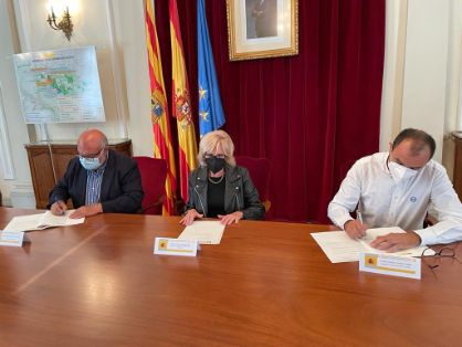 MEDIANTE CUATRO CONVENIOS FIRMADOS HOY