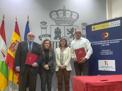 Mediante la firma de dos adendas 