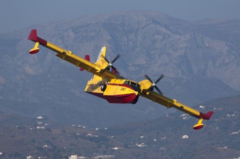 LAS AUTORIDADES GRIEGAS REACTIVAN SU PETICIÓN DE AYUDA CONTRA EL FUEGO