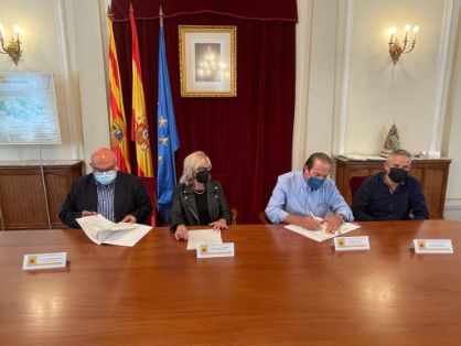 MEDIANTE CUATRO CONVENIOS FIRMADOS HOY