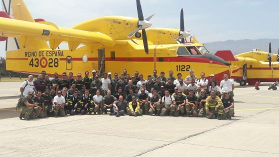 TRAS PARTICIPAR DURANTE VARIOS DÍAS EN LA EXTINCIÓN DEL INCENDIO OCURRIDO EN GRAN CANARIA