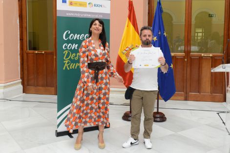 ISABEL BOMBAL HA INAUGURADO HOY LA EXPOSICIÓN DEL I CONCURSO FOTOGRÁFICO “UN MUNDO RURAL VIVO”