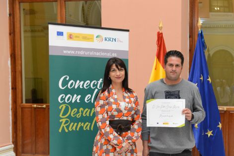 ISABEL BOMBAL HA INAUGURADO HOY LA EXPOSICIÓN DEL I CONCURSO FOTOGRÁFICO “UN MUNDO RURAL VIVO”
