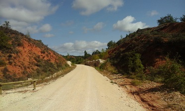 Vista del Camino Natural Santander Mediterráneo en su tramo entre Quintanilla de Vivar y Merindad de Valdeporres